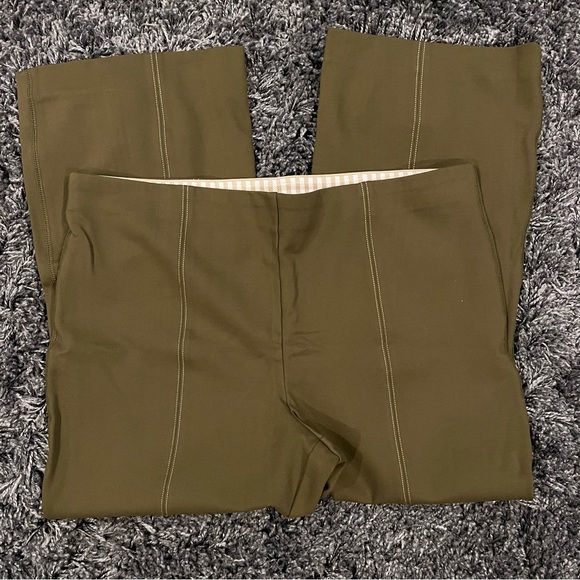 Anthropologie Pants - 🌸ANTHROPOLOGY GREEN ESSENTIAL CROPPED FLARE PANTS SIZE XL🌸